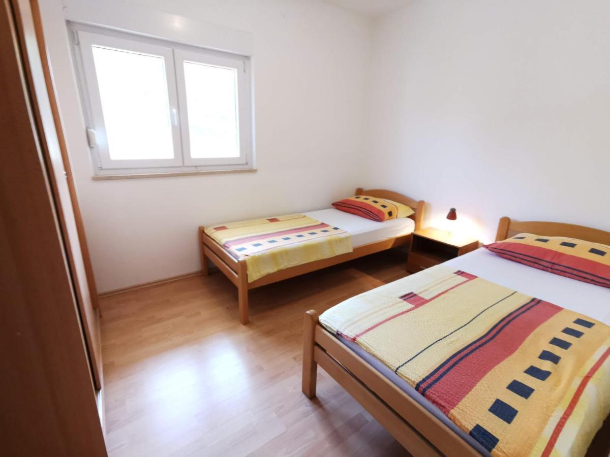 Apartment Dundo In Quiet Green Area Medulin Luaran gambar