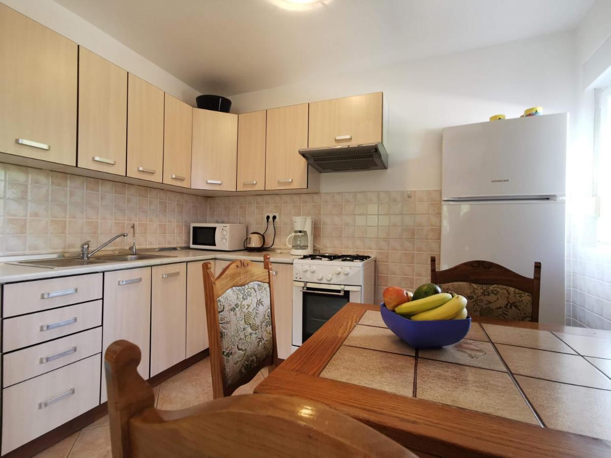Apartment Dundo In Quiet Green Area Medulin Luaran gambar