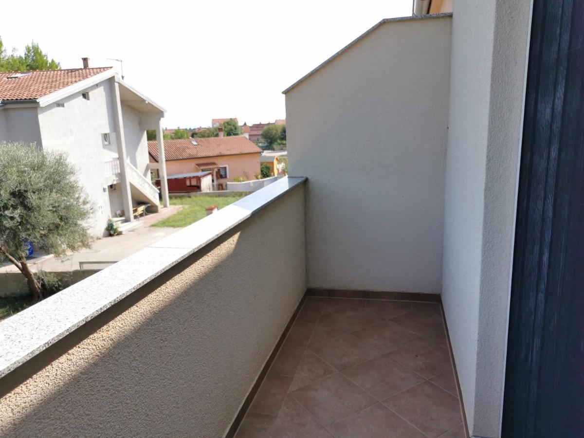 Apartment Dundo In Quiet Green Area Medulin Luaran gambar