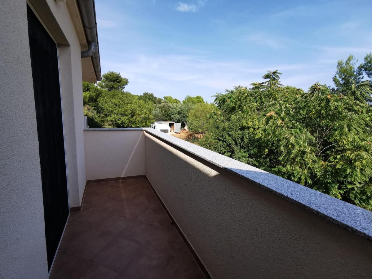 Apartment Dundo In Quiet Green Area Medulin Luaran gambar